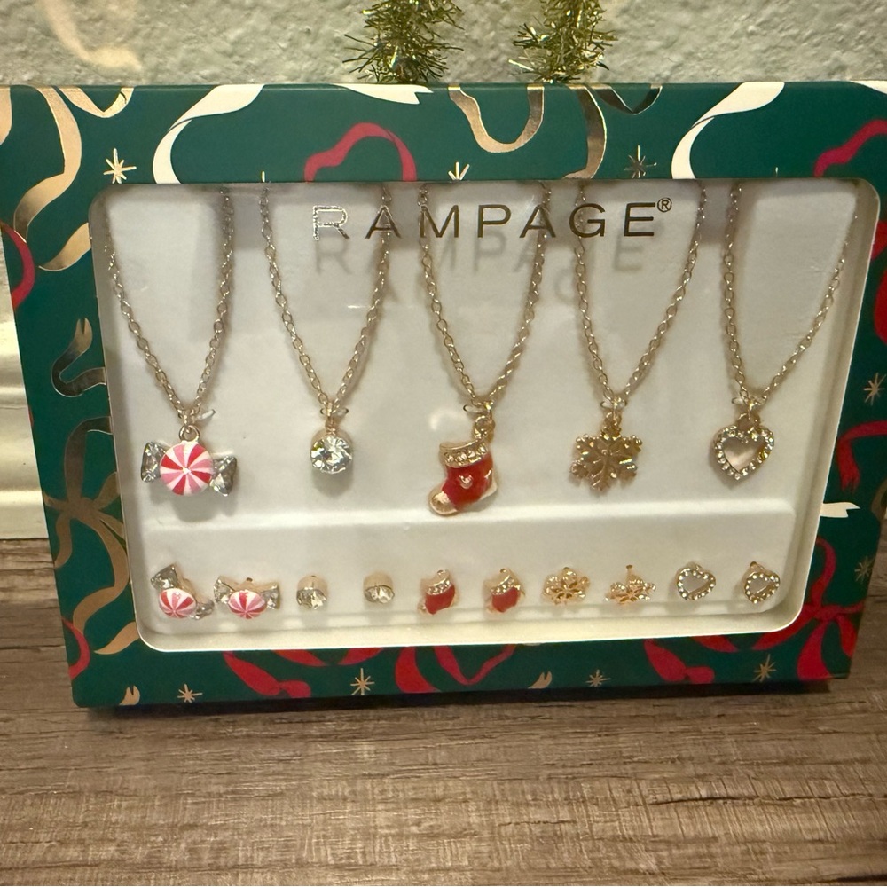 Rampage Holiday Gold Necklace and earrings Collection